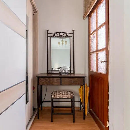 Appartement Old Stone House, 20m Away From The Sea *